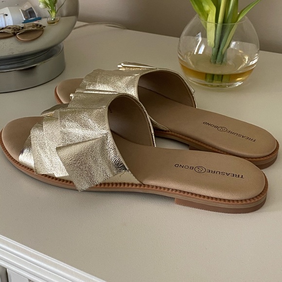 Treasure & Bond Flat Slide Sandal in Gold - Picture 2 of 5
